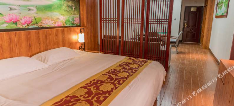 景德镇京都大酒店(陶溪川文创街区雕塑瓷厂店)图片