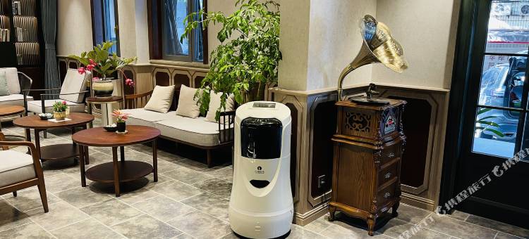 时光漫步S酒店(成都宽窄巷子人民公园地铁站店)图片