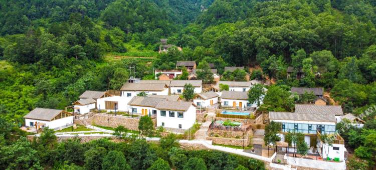 卢氏桃漫佳·栖云山居民宿图片