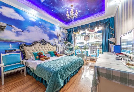 爱情海岸酒店（峨眉山报国寺游客中心店）外景图