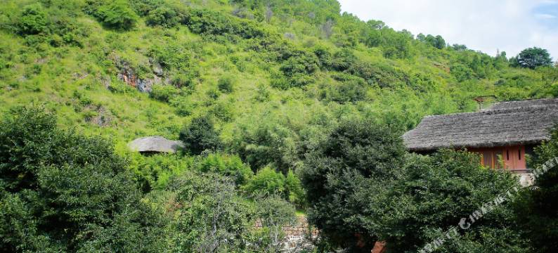 洱源世外梨园早安日月居湖景客栈图片