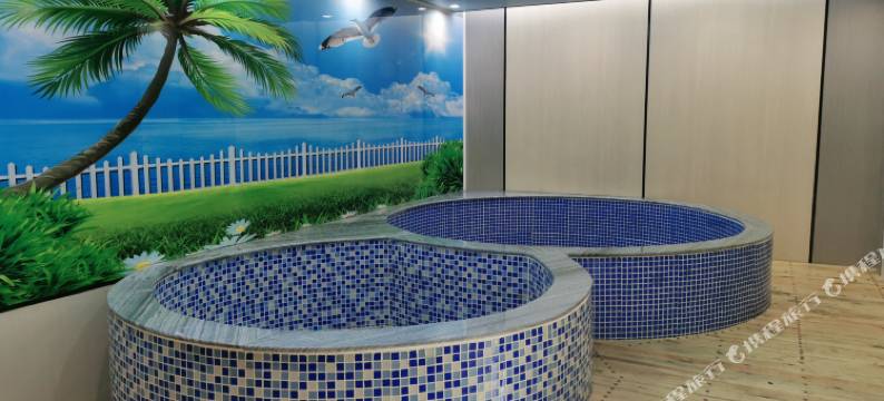 昆明恒亿大酒店(万象城昆明瑞鼎城悦容汇购物公园店)图片