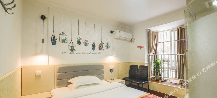 鸿发旅馆(凯里高铁南站店)图片