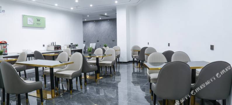 艾菲亚智能酒店(武冈汽车北站店)图片