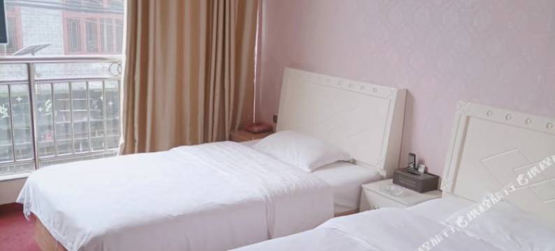 六盘水廻龙溪酒店图片