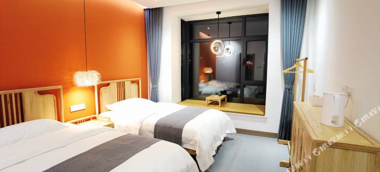 五台山花開見孺童·山居精舍图片