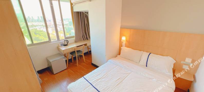 广州乾晟公寓(黄埔区夏港地铁站店)图片