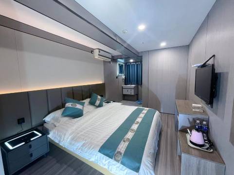 雲喜·轻奢酒店(南京南站安德门地铁站店)