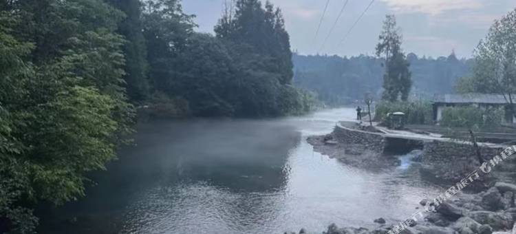 峨眉山隐湖栖民宿(峨眉山景区零公里店)图片