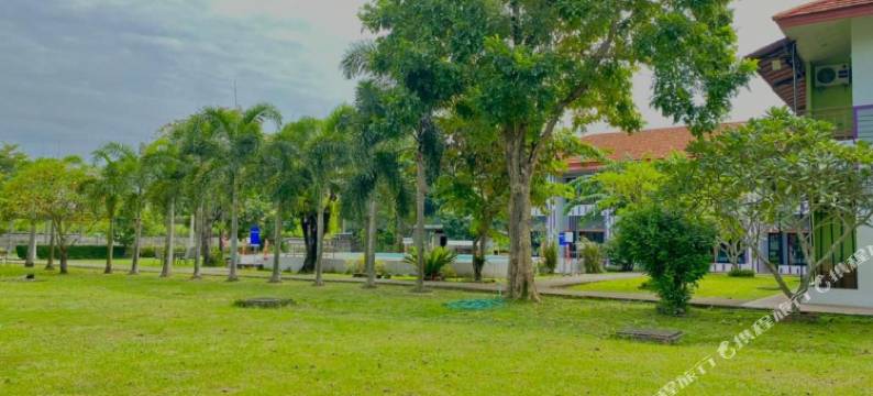 拍那是尼空客房探索酒店(RoomQuest Chonburi Phanat Nikhom)图片