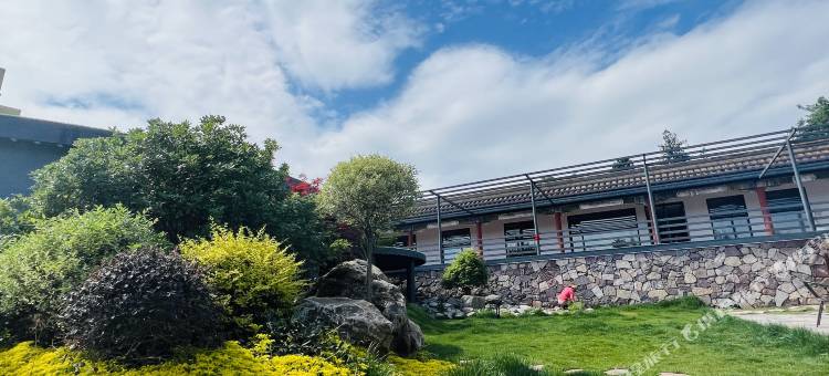 苏门芳华苑民宿图片