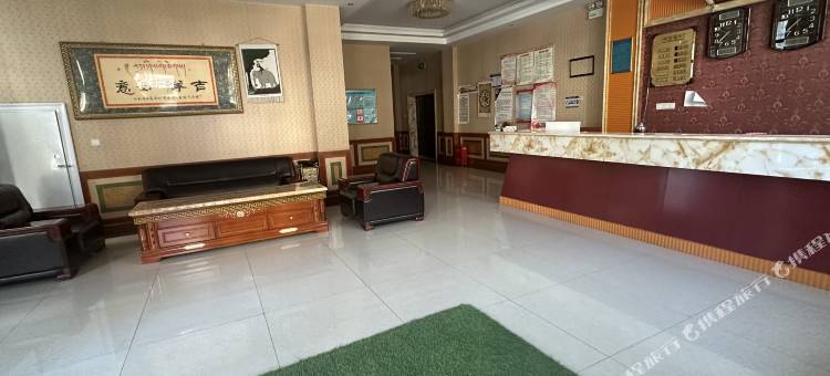 昂仁金措大酒店图片
