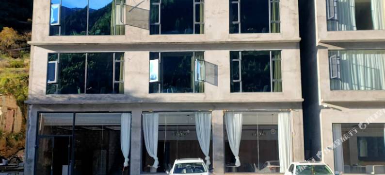 四姑娘山诗与远方民宿图片