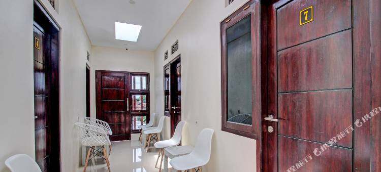 Super OYO 91816 白色家园(Super OYO 91816 Griya Putih)图片