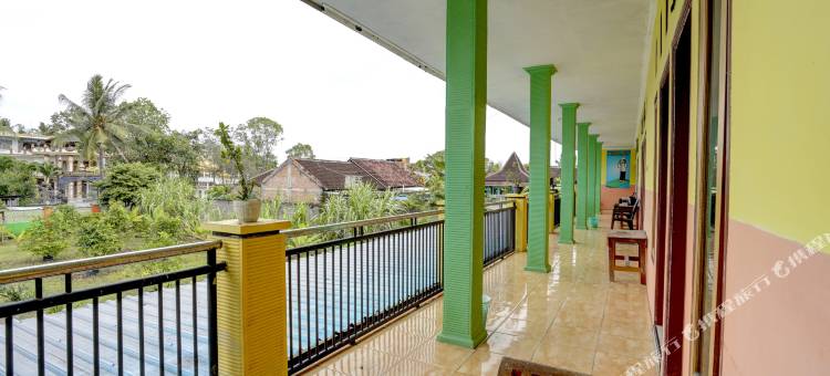 Hotel O 阿尼莎阿迪尔伊斯兰民宿靠近智能乡村德萨帕基斯塔吉(Hotel O Anisah Adil Homestay SyariahNearsmart Kampung Desa Pakistaji)图片