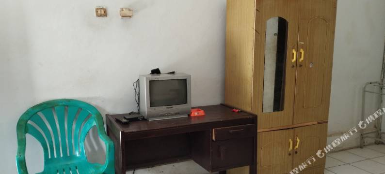 Hotel O 卡鲁尼亚旅馆靠近卡廷甘瓜拉区选举委员会秘书处办公室(Hotel O Losmen Karunia Katingan Near Kantor Sekretariat Ppk Katingan Kuala)图片