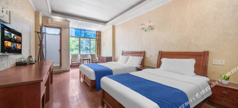 重庆九龙商务酒店(扬家坪轻轨站动物园店)图片