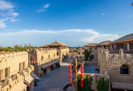 吐鲁番西域印象民宿坊外景图