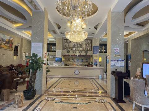 镇雄天成大酒店(镇雄街心花园店)