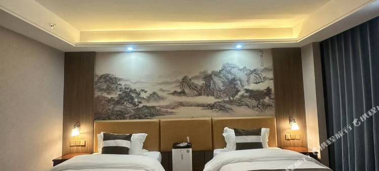 普姆雍措酒店图片