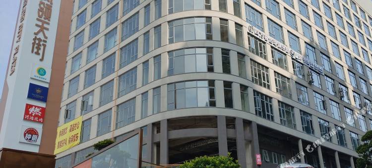 云上四季民宿(南宁东站高峰活动中心店)图片