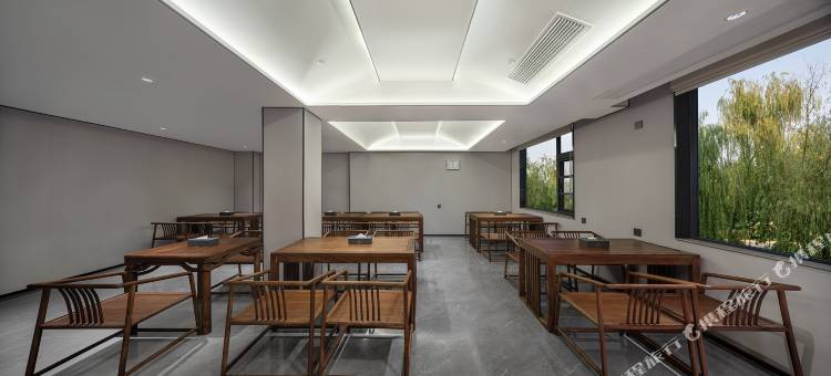 陌上轻雅酒店(洛阳嵩县陆浑湖店)图片