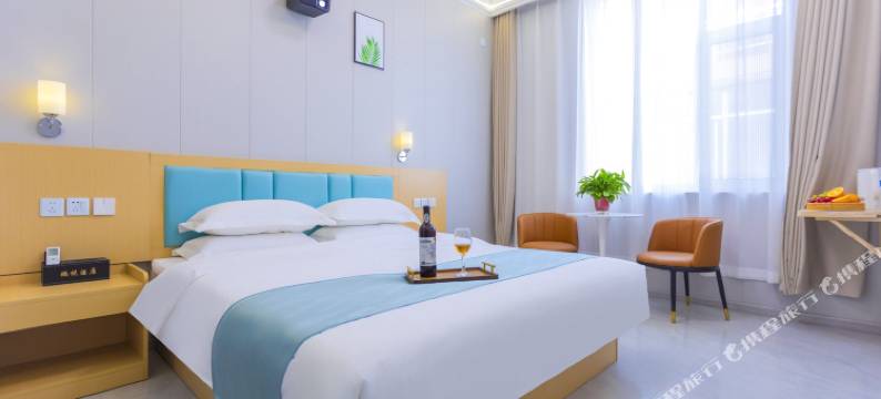 鹏悦影院酒店(太原南站财经大学坞城校区店)图片