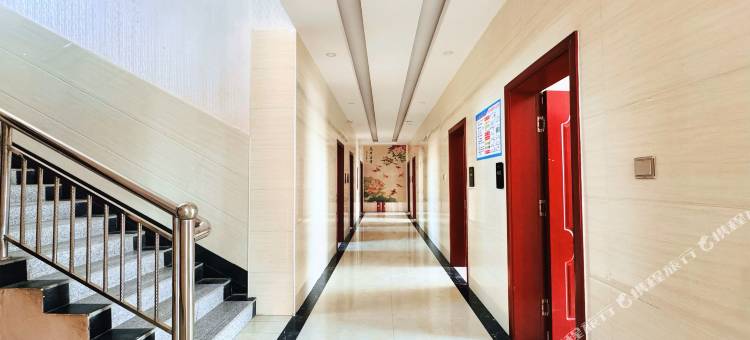 桉格酒店(七彩丹霞景区店)图片