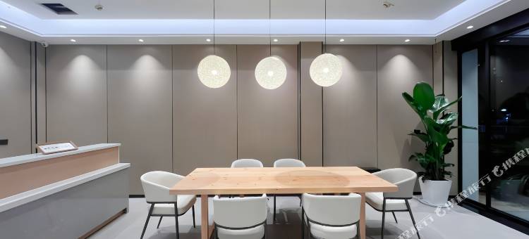 古蔺皇家公馆酒店(天立酒街人民法院店)图片