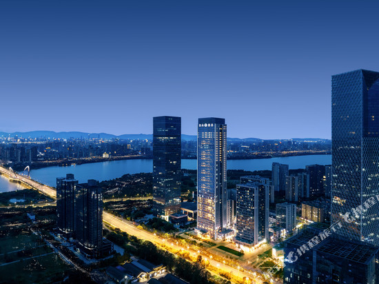 南昌艾溪湖东地铁站亚朵S酒店