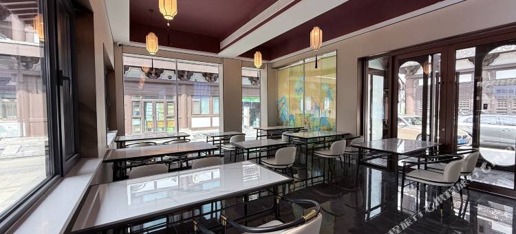 陌上轻奢酒店(大同古城华严寺店)图片