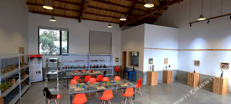 黄山望山公社特色酒店图片