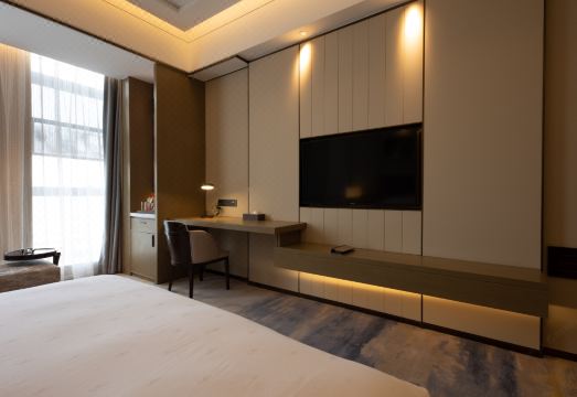 PTOSSOM HOTEL Hotel Overview