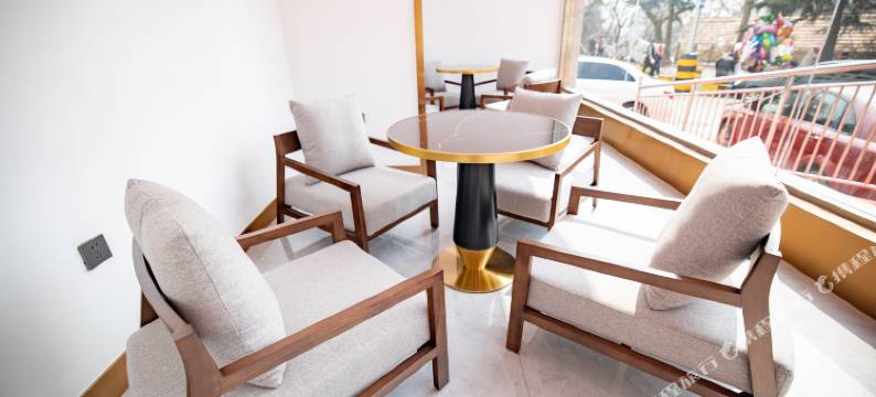 山海酒店(青岛中山公园广饶路地铁站店)图片