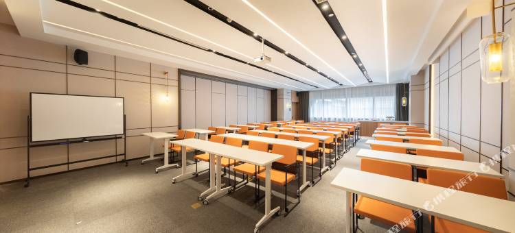 南昌西站国际博览城亚朵酒店图片