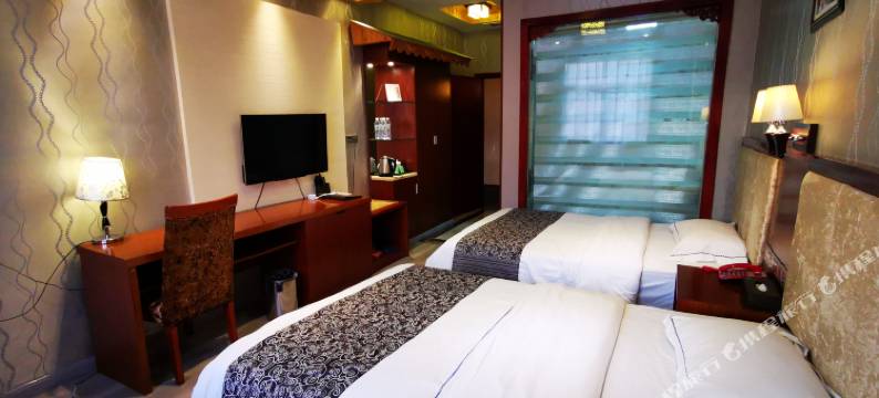 凯里苗绣大酒店(贵州电子信息学院店)图片