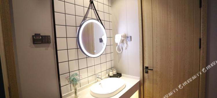 雅朵智慧酒店(五原政府店)图片