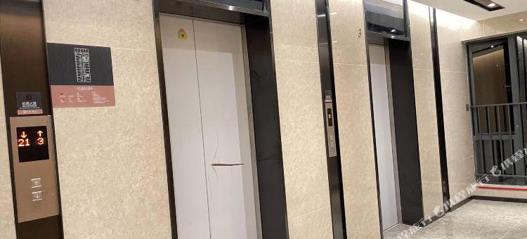 赫本行政公寓(龙城公园地铁站大运中心店)图片