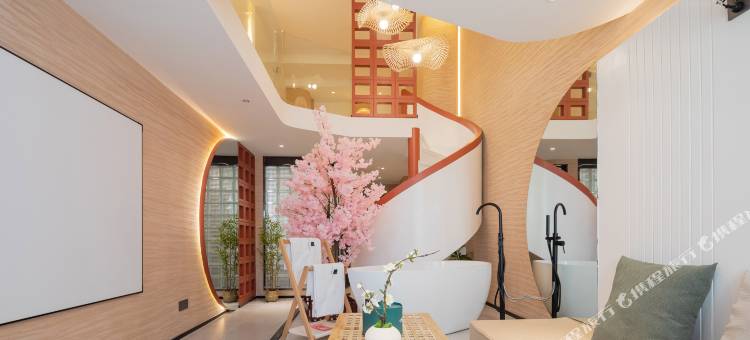 缘宿·Loft空间美学民宿(太原万象城店)图片