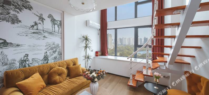 宅小猪LOFT设计师公寓(淮安金地中心万达广场店)图片