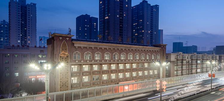 乌鲁木齐红宝石大酒店(新疆国际大巴扎二道桥地铁站店)图片