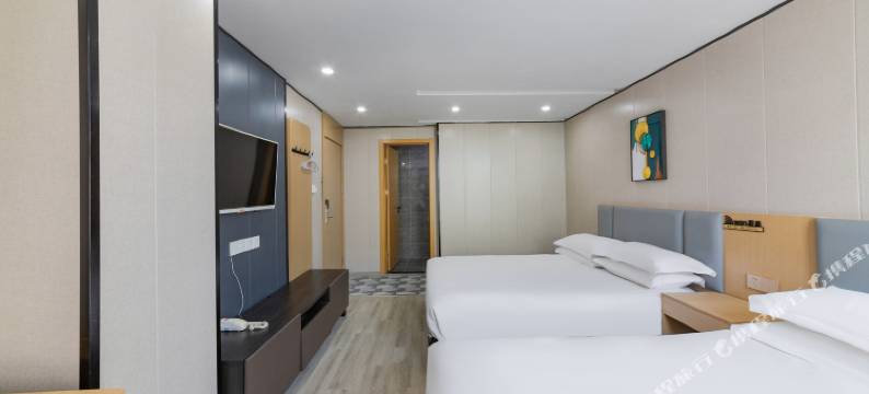 乌托邦快捷酒店(南京仙林中心地铁站金鹰湖滨天地店)图片