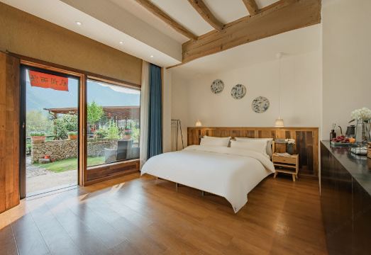 Hualu·Yuejian Light Luxury Tingxi Parent-child Wild Luxury Holiday Villa (Tonglu Qinglongwu Branch) Hotel Overview