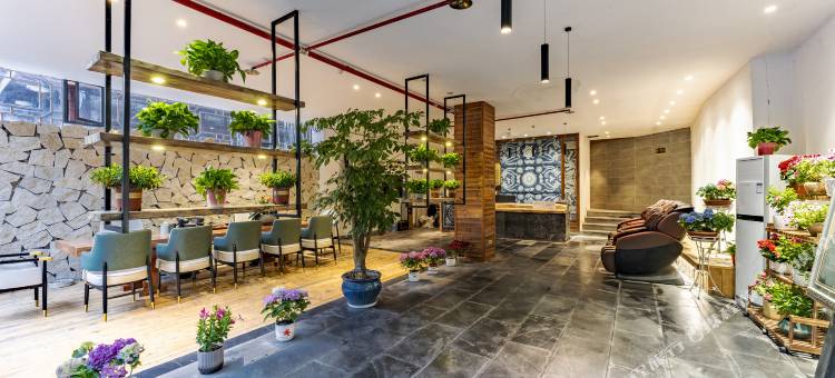 西江花语水岸酒店图片