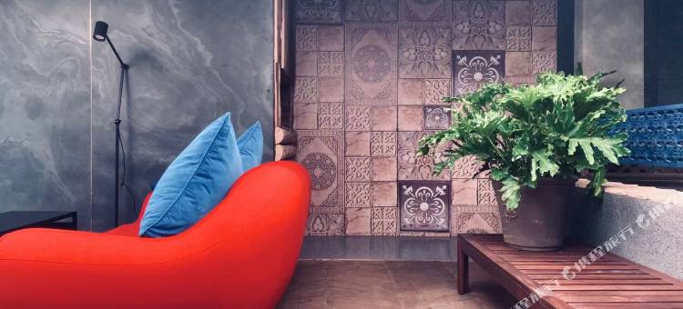 泸沽湖神隐设计师民宿图片