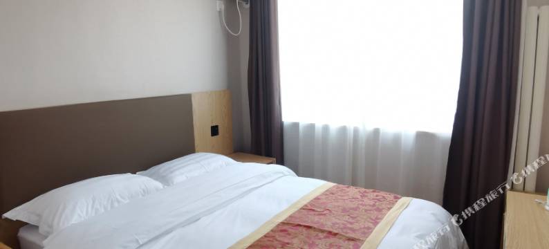 华威酒店(总部基地云岗路店)图片