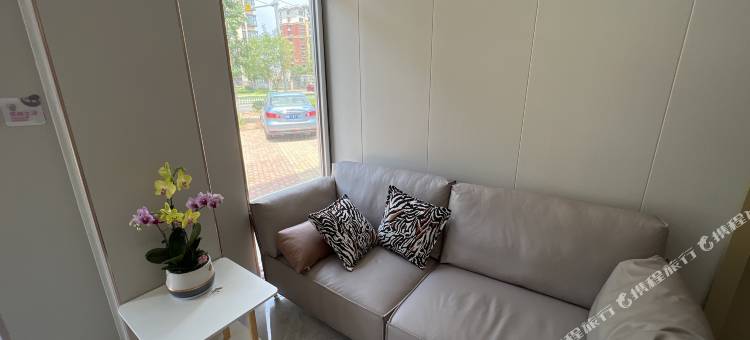 驿华精选公寓(青岛胶东国际机场胶东地铁站店)图片