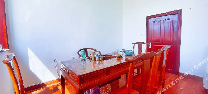 镜泊湖瀑布山庄图片