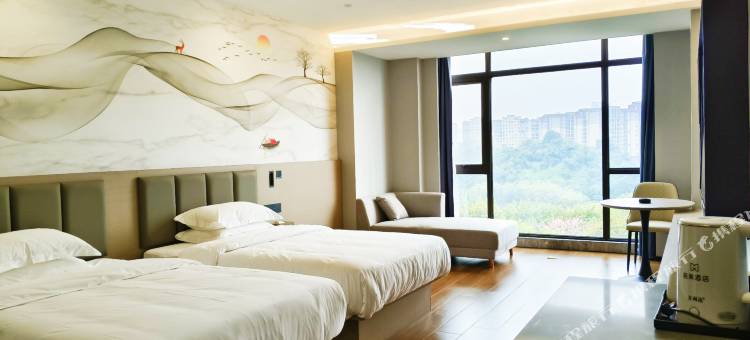 格美酒店(梧州站三祺城店)图片