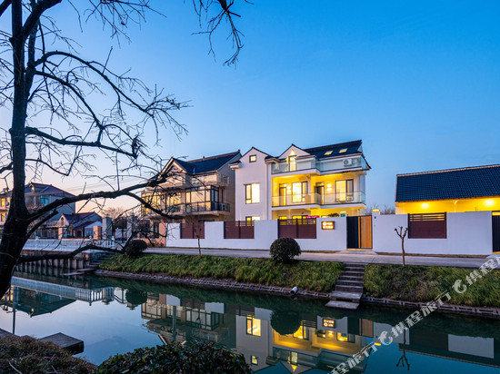 花筑·崇明拾光民宿(江边丁坝店)